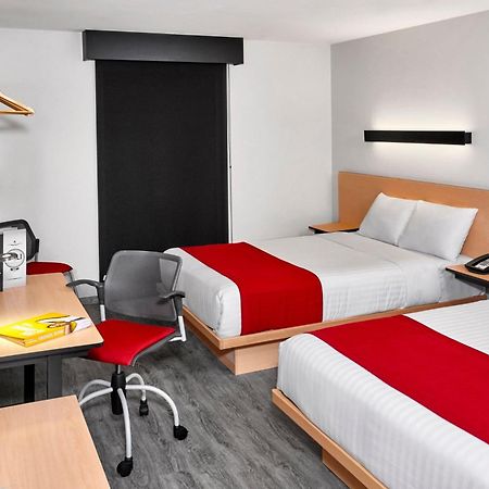City Express By Marriott Merida Bagian luar foto