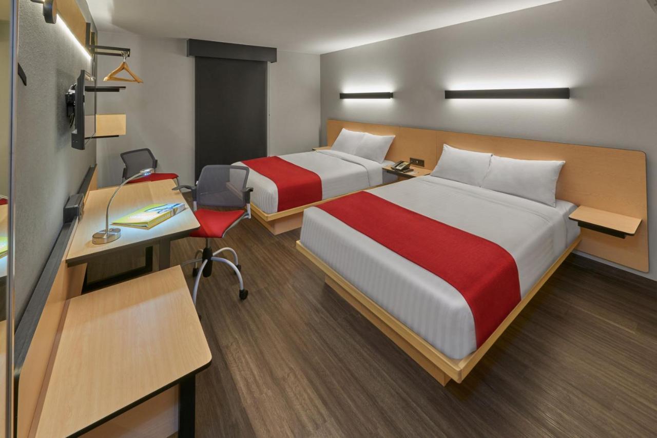 City Express By Marriott Merida Bagian luar foto