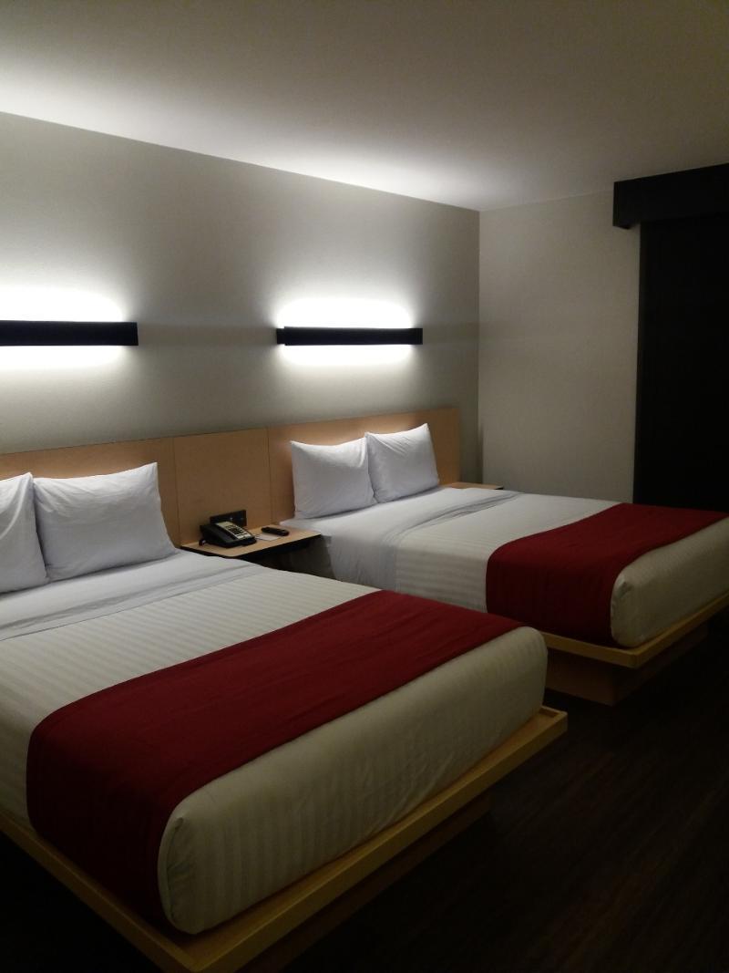 City Express By Marriott Merida Bagian luar foto